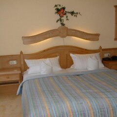 Hotel Schweizer Haus In Bielefeld Germany From 115 Photos