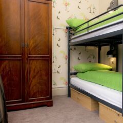 YHA Brighton - Hostel Брайтон сейф в номере