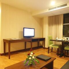 Отель The Kris Residence комната для гостей фото 3
