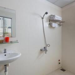 Thanh Long Hotel in Nha Trang, Vietnam from 35$, photos, reviews - zenhotels.com bathroom photo 2