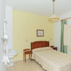 Отель Pension Gala комната для гостей фото 4