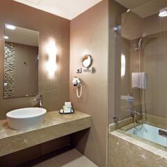 The Green Park Pendik Hotel & Convention Center Турция, Стамбул - 1 отзыв об отеле, цены и фото номеров - забронировать отель The Green Park Pendik Hotel & Convention Center онлайн ванная фото 2