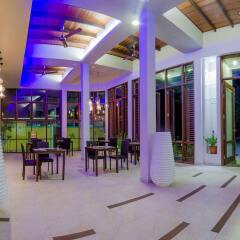 Отель Velana Beach интерьер отеля