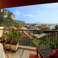 Отель Aonang Cliff Beach Resort балкон