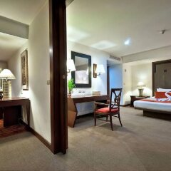 Narai Hotel сейф в номере