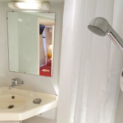 Отель Premiere Classe Le Blanc Mesnil ванная