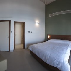 Al Bander Hotel & Resort in Sitra, Bahrain from 212$, photos, reviews - zenhotels.com guestroom photo 5