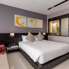 Отель The Charm Resort Phuket 4* Представительский номер с различными типами кроватей