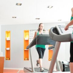 Отель Novotel Brussels Off Grand Place Бельгия, Брюссель - 4 отзыва об отеле, цены и фото номеров - забронировать отель Novotel Brussels Off Grand Place онлайн фитнесс-зал фото 4
