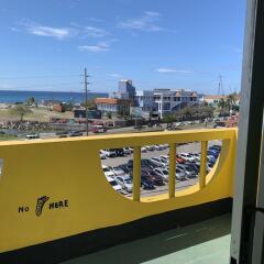 Отель Reggae Hostel Montego Bay Ямайка, Монтего-Бей - отзывы, цены и фото номеров - забронировать отель Reggae Hostel Montego Bay онлайн балкон