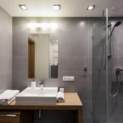 Отель Silver Apartments Польша, Вроцлав - отзывы, цены и фото номеров - забронировать отель Silver Apartments онлайн ванная