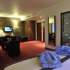 Отель Golden Tulip De Medici комната для гостей фото 9