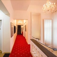 Living Boutique Hotel Тирана интерьер отеля фото 3
