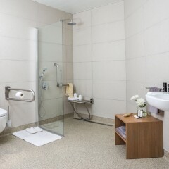 Апартаменты Eric Vökel Boutique Apartments - Atocha Suites ванная фото 2