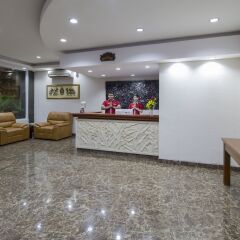 Отель Grand Puri Saron Yogyakarta интерьер отеля фото 2