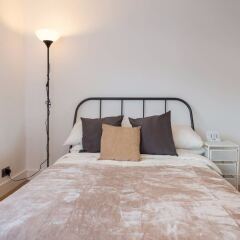 Отель 2 Bedroom Apartment near Clapham Common Sleeps 4 Великобритания, Лондон - отзывы, цены и фото номеров - забронировать отель 2 Bedroom Apartment near Clapham Common Sleeps 4 онлайн сейф в номере