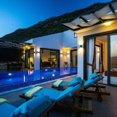 Villa Efe by Akdenizvillam Турция, Калкан - отзывы, цены и фото номеров - забронировать отель Villa Efe by Akdenizvillam онлайн бассейн