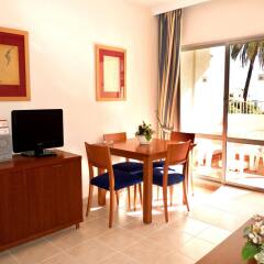 Отель Benal Beach Group комната для гостей