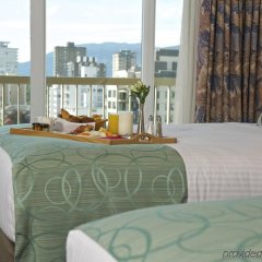 Отель Coast Plaza Hotel & Suites Канада, Ванкувер - отзывы, цены и фото номеров - забронировать отель Coast Plaza Hotel & Suites онлайн