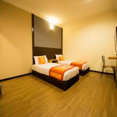 Отель OYO Rooms Jalan Petaling Малайзия, Куала-Лумпур - отзывы, цены и фото номеров - забронировать отель OYO Rooms Jalan Petaling онлайн комната для гостей