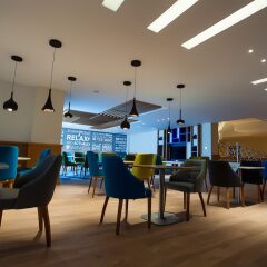 Гостиница Holiday Inn Aktau - Seaside Казахстан, Актау - отзывы, цены и фото номеров - забронировать гостиницу Holiday Inn Aktau - Seaside онлайн гостиничный бар