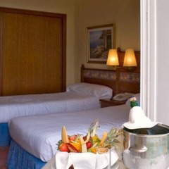 Отель Prestige Coral Platja Испания, Курорт Росес - отзывы, цены и фото номеров - забронировать отель Prestige Coral Platja онлайн в номере