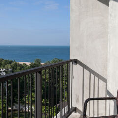 B2 Sea View Pattaya Boutique & Budget Hotel балкон