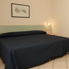 Отель TH Pizzo Calabro - Porto Ada Village Пиццо сейф в номере