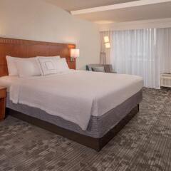 Отель Courtyard Arlington Rosslyn комната для гостей