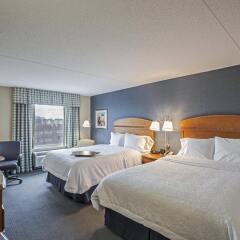Отель Hampton Inn New York - LaGuardia Airport США, Нью-Йорк - отзывы, цены и фото номеров - забронировать отель Hampton Inn New York - LaGuardia Airport онлайн комната для гостей фото 2