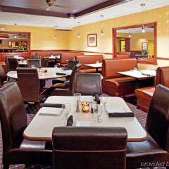 Отель Holiday Inn Niagara Falls Scenic Downtown США, Ниагара-Фолс - отзывы, цены и фото номеров - забронировать отель Holiday Inn Niagara Falls Scenic Downtown онлайн питание