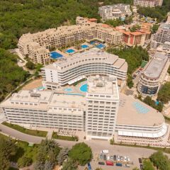 Отель RIU Hotel Astoria Mare - All Inclusive Болгария, Золотые пески - отзывы, цены и фото номеров - забронировать отель RIU Hotel Astoria Mare - All Inclusive онлайн пляж
