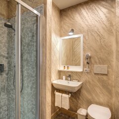 Отель Colosseo Accomodation Room Guest House Рим ванная