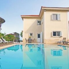 Отель Villa Amalia Кипр, Протарас - отзывы, цены и фото номеров - забронировать отель Villa Amalia онлайн бассейн