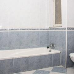 Отель Morina Mansion Seafront Apartment Мальта, Сан Джулианс - отзывы, цены и фото номеров - забронировать отель Morina Mansion Seafront Apartment онлайн ванная фото 2