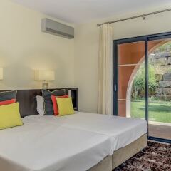 Апартаменты Amendoeira Golf Resort - Apartments and villas комната для гостей фото 12