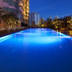 Oaks Bangkok Sathorn Hotel бассейн фото 5