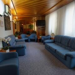 Отель Albergo Delle Alpi Беллуно интерьер отеля