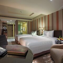 Отель Doubletree By Hilton Sukhumvit Бангкок комната для гостей