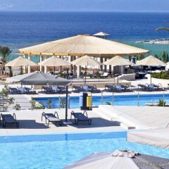 Отель DoubleTree by Hilton Hotel Aqaba Иордания, Акаба - 1 отзыв об отеле, цены и фото номеров - забронировать отель DoubleTree by Hilton Hotel Aqaba онлайн пляж