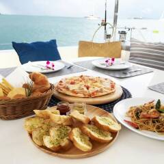Отель Discover Catamaran Phuket - LAGOON440 питание фото 3