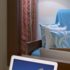 Отель Blue Dolphin Метаморфоси сейф в номере