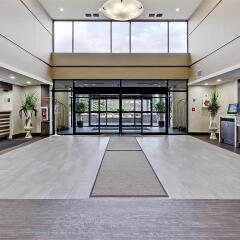 Отель Best Western Plus Port O'Call Hotel Канада, Калгари - отзывы, цены и фото номеров - забронировать отель Best Western Plus Port O'Call Hotel онлайн парковка