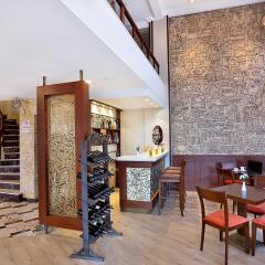 Barin Hotel питание
