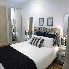 Отель Charming flat at great location Лиссабон комната для гостей фото 4