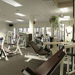 Отель Crowne Plaza Nashua фитнесс-зал фото 3