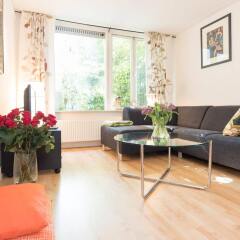 Апартаменты Plantage district apartments - Artis Zoo area комната для гостей