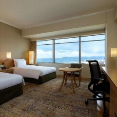 Отель Hilton Fukuoka Sea Hawk Фукуока удобства в номере фото 2