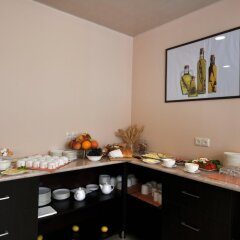 Отель Albert House Hotel Армения, Ереван - 1 отзыв об отеле, цены и фото номеров - забронировать отель Albert House Hotel онлайн питание