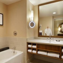 Отель Caesars Windsor Канада, Виндзор - отзывы, цены и фото номеров - забронировать отель Caesars Windsor онлайн ванная фото 3